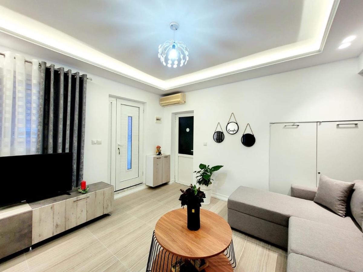 Anis Apartments Saranda Zewnętrze zdjęcie